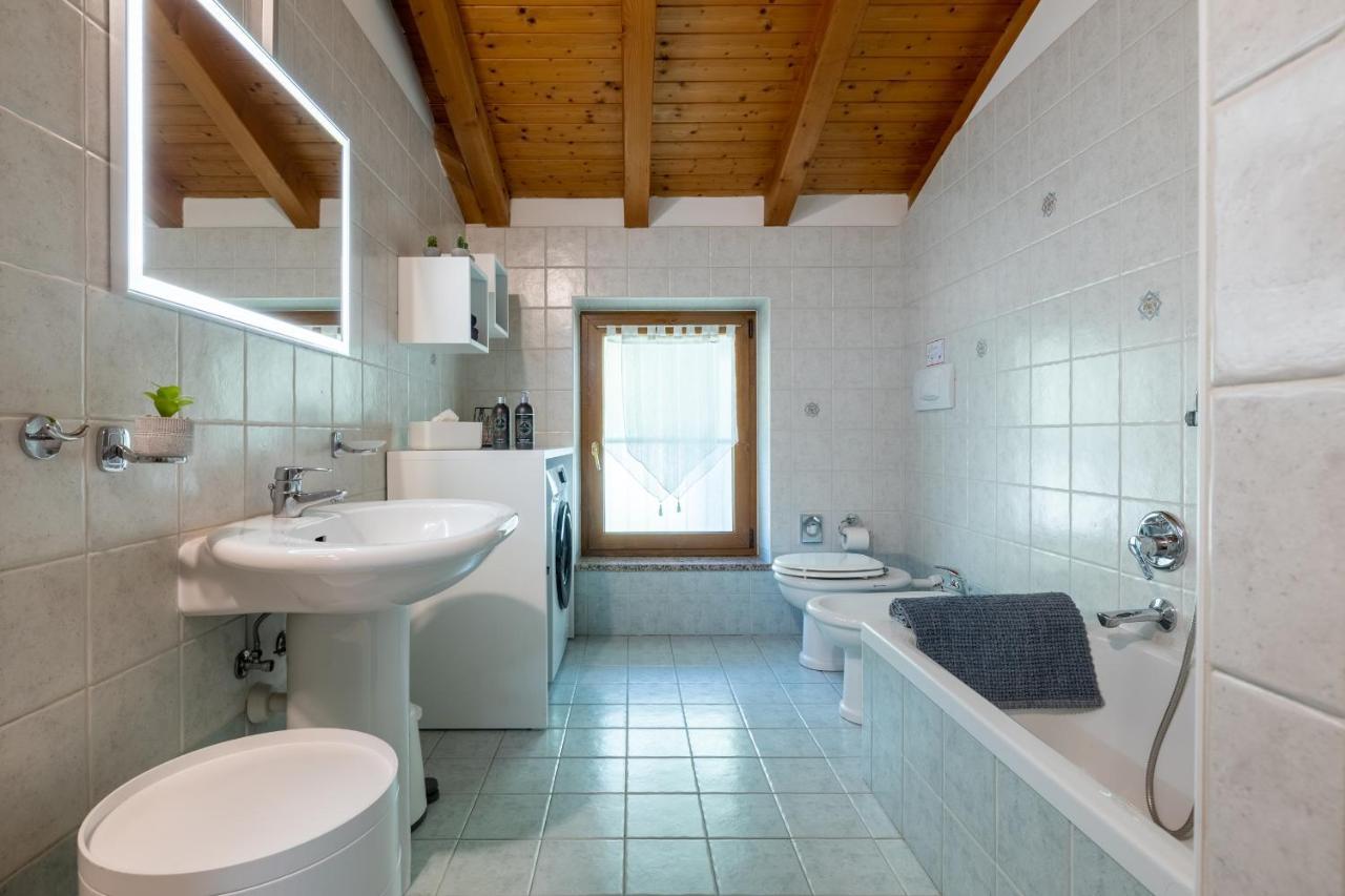 Appartamento Al Forte Torbole Sul Garda Luaran gambar