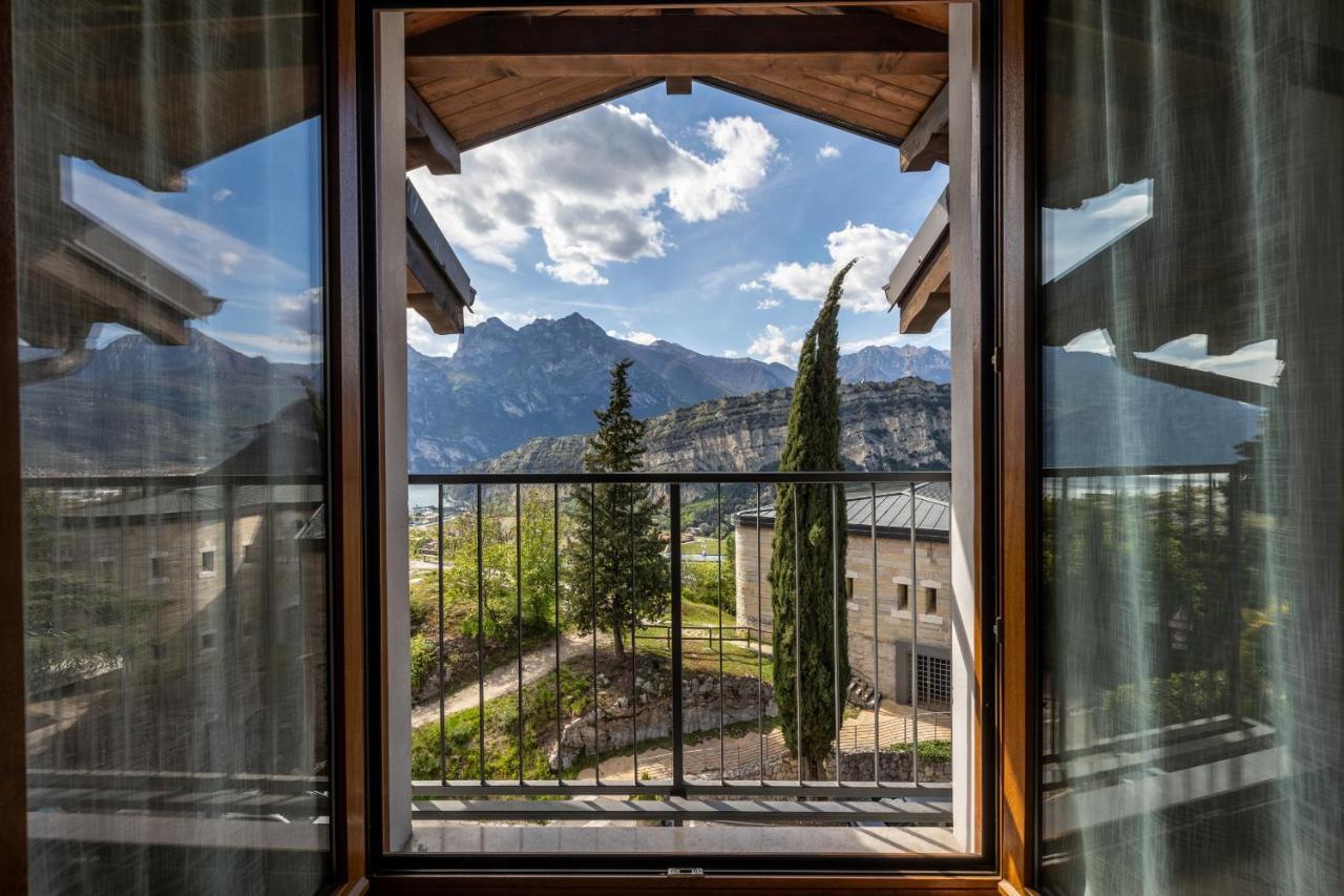 Appartamento Al Forte Torbole Sul Garda Luaran gambar