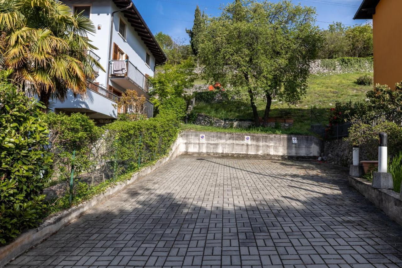 Appartamento Al Forte Torbole Sul Garda Luaran gambar
